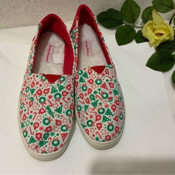 TOMMY BAHAMA FOOTWEAR SHOES FLATS CHRISTMAS EDITION WREATHS TREES CANDY CANES 7 - Picture 7 of 11